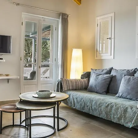 וילה Sleeps 2 Pool Air Con Wifi Mánganos